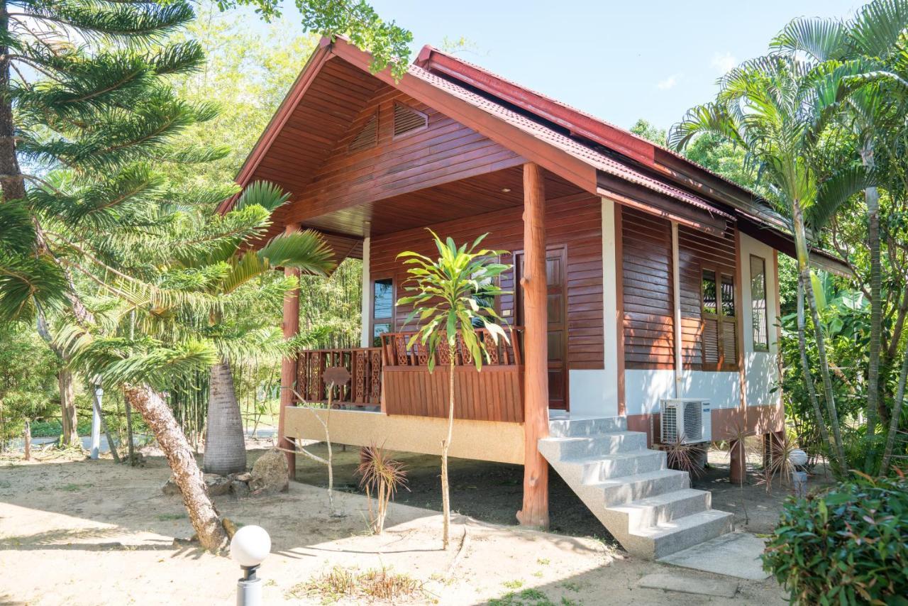 Phangan Lodge Baan Tai Esterno foto